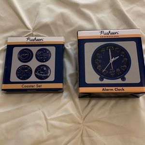 Pusheen set - alarm clock and set of 4 coasters Clock -batteries not included